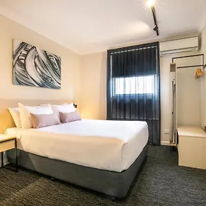 Hotel Nightcap At Hendon, Adelaide